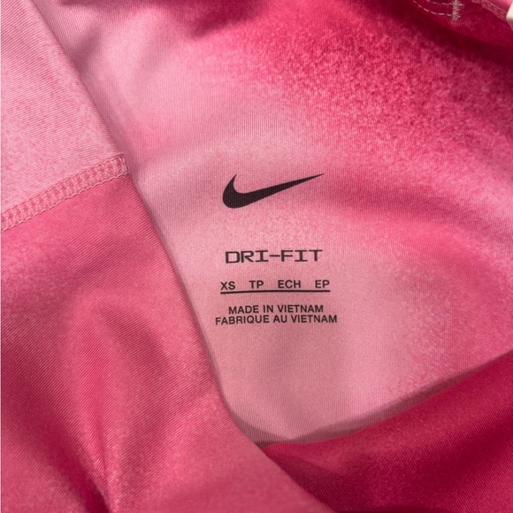 New with tags women’s Nike One Dri Fit. Size XS - Picture 4 of 4